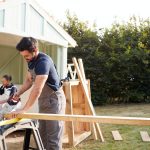 Tuinhuis van geïmpregneerd hout of hardhout?